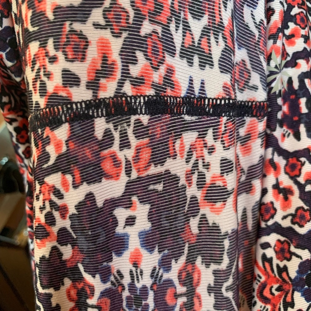 Athleta // practically nwot paisley Capri small - Picture 13 of 13